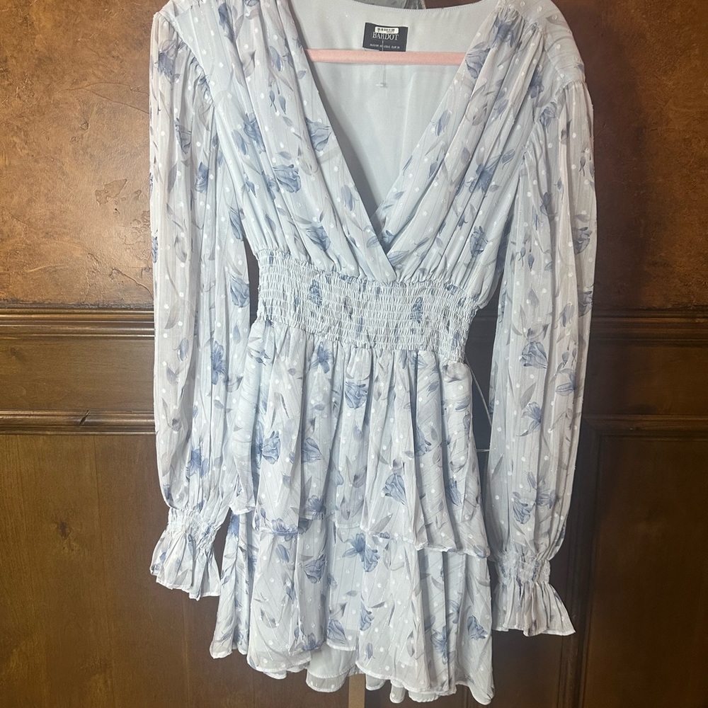 SIZE S Bardot Blue Tiered Ruffled V-Neck Sundress - Picture 2 of 6
